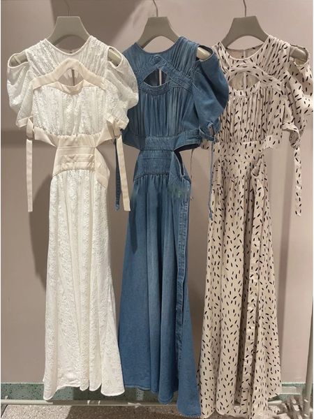 casual dresses kuzuwata 2023 spring bubble sleeve hollow out soft robe japanese half open waist lace up princess o neck vestidos 230503, Black;gray
casual dresses kuzuwata 2023 spring bubble sleeve hollow out soft robe japanese half open waist lace up princess o neck vestidos 230503, Black;gray