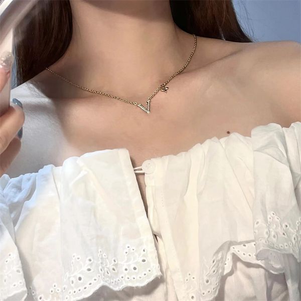 designer diamond pendant necklaces women chain with logo official size 18k gold necklace never fade designer jewelry dropshipping, Silver
designer diamond pendant necklaces women chain with logo official size 18k gold necklace never fade designer jewelry dropshipping, Silver
