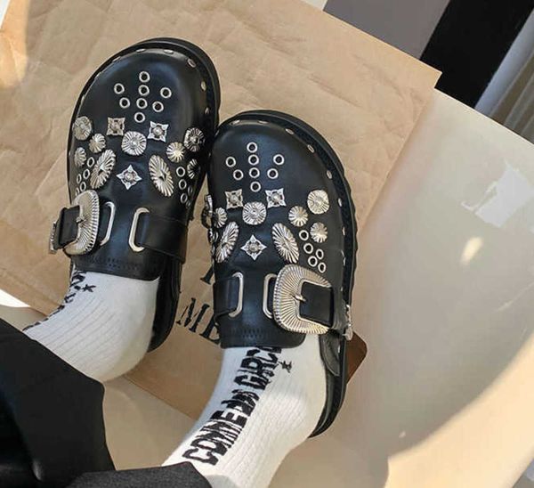 summer women slippers platform punk rock leather mules creative metal fittings casual party shoes female outdoor slides 230202, Black
summer women slippers platform punk rock leather mules creative metal fittings casual party shoes female outdoor slides 230202, Black