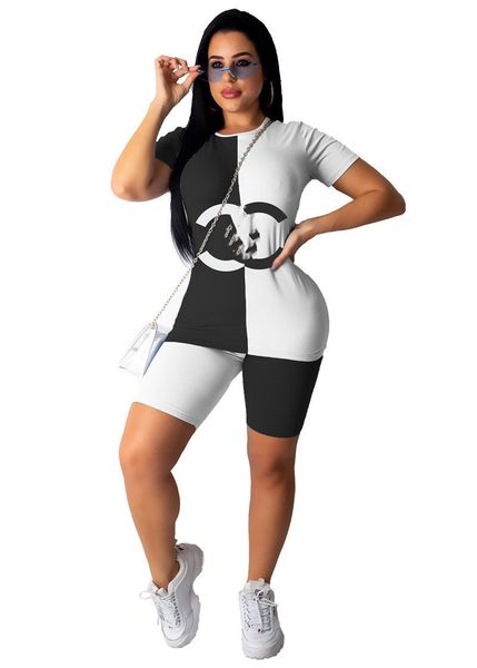 2023 brand designer women letter tracksuits summer casual two piece set short sleeve t-shirt shorts fashion sports suit crew neck outfits pu, Gray
2023 brand designer women letter tracksuits summer casual two piece set short sleeve t-shirt shorts fashion sports suit crew neck outfits pu, Gray