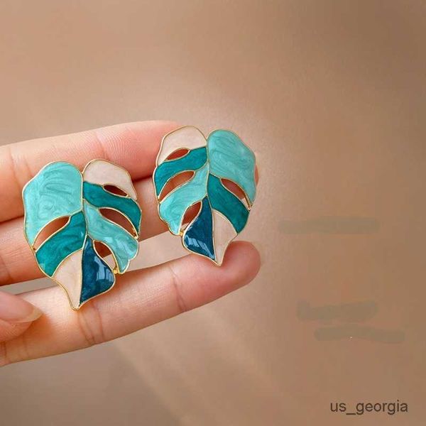 stud 925 silver needle modern jewelry exaggerated leaves earrings new trend popular green white geometric earring for women gift, Golden;silver
stud 925 silver needle modern jewelry exaggerated leaves earrings new trend popular green white geometric earring for women gift, Golden;silver