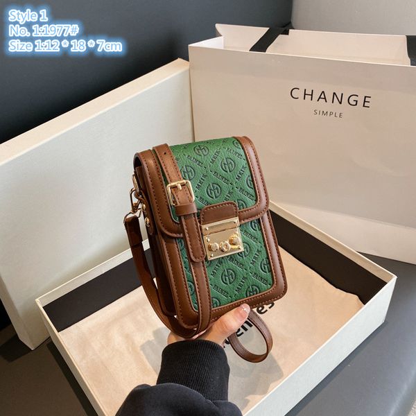 wholesale ladies shoulder bags 3 styles lightweight padded leather backpack small fresh contrast fashion mobile phone bag personalized embos
wholesale ladies shoulder bags 3 styles lightweight padded leather backpack small fresh contrast fashion mobile phone bag personalized embos
