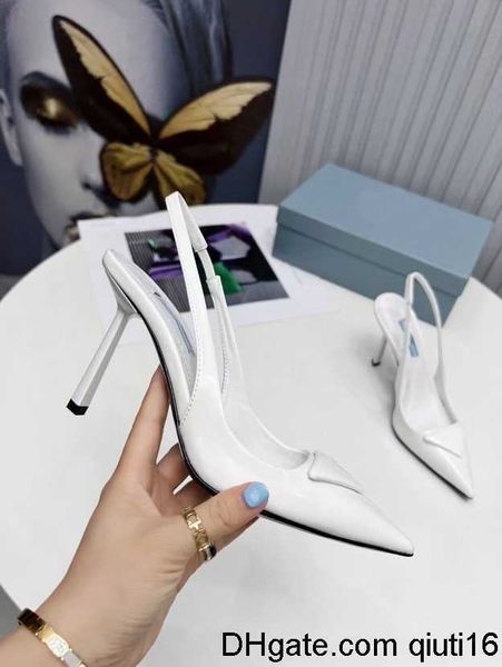 dress shoes women's latest formal dress pointed shoes square heel height 7.5cm leather outsole fashion standard size 35-41, Black
dress shoes women's latest formal dress pointed shoes square heel height 7.5cm leather outsole fashion standard size 35-41, Black