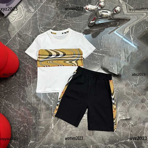 luxury baby clothes kids summer sports sets tracksuits two pieces sets round neck t-shirt and patchwork shorts new arrival, White
luxury baby clothes kids summer sports sets tracksuits two pieces sets round neck t-shirt and patchwork shorts new arrival, White