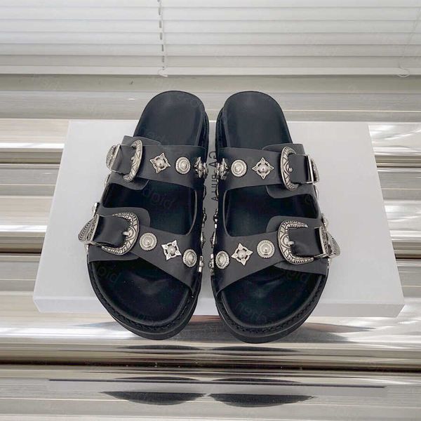 ladies slippers designer beach sandals toga fashion thick bottom personality retro black rivets metal buckle a word with summer outdoor spor
ladies slippers designer beach sandals toga fashion thick bottom personality retro black rivets metal buckle a word with summer outdoor spor