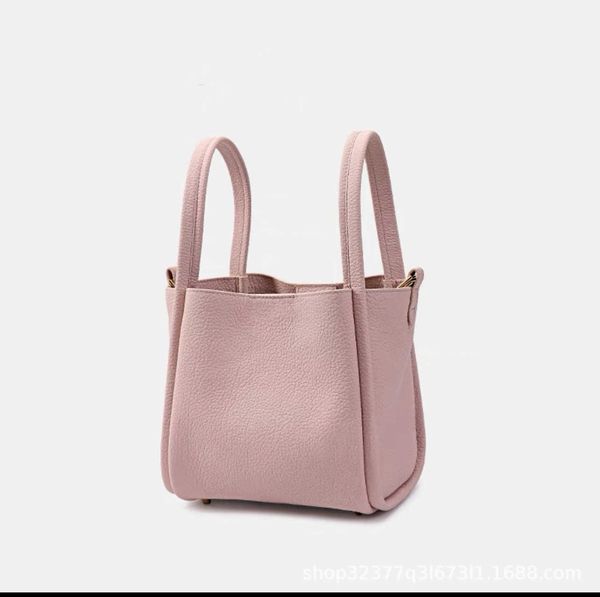 songmont medium and high version vegetable basket series large capacity portable oblique cross bucket women's bag
songmont medium and high version vegetable basket series large capacity portable oblique cross bucket women's bag
