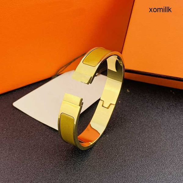 vintage style h cuff bangle designer love braceletes luxury clic accessories birtday present letter man jewlery plated silver gold bracelet, Black
vintage style h cuff bangle designer love braceletes luxury clic accessories birtday present letter man jewlery plated silver gold bracelet, Black