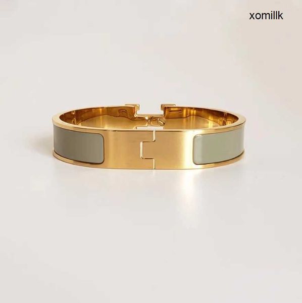 bangle bracelet designer h letter bangle luxury brand enamel bracelets men and women fashion everyday accessories party wedding valentine�, Black
bangle bracelet designer h letter bangle luxury brand enamel bracelets men and women fashion everyday accessories party wedding valentine�, Black