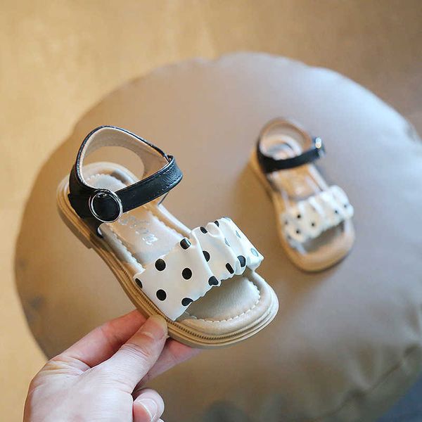 sandals girls shoe new summer children sandals soft bottom nonslip princess baby toddler shoe beach sandalias casual polka dot kids shoe aa2, Black;red
sandals girls shoe new summer children sandals soft bottom nonslip princess baby toddler shoe beach sandalias casual polka dot kids shoe aa2, Black;red