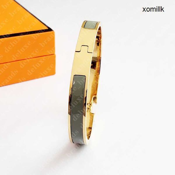 bangle lassic h bracelet designer 8mm gold luxury brand enamel for men women birthday mother' day jewelry holiday gifts cll xhic aj72, Black
bangle lassic h bracelet designer 8mm gold luxury brand enamel for men women birthday mother' day jewelry holiday gifts cll xhic aj72, Black
