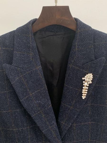 pants woman jacket 2022 fashion design simple autumn and winter new plaid chinese character print suit, White
pants woman jacket 2022 fashion design simple autumn and winter new plaid chinese character print suit, White