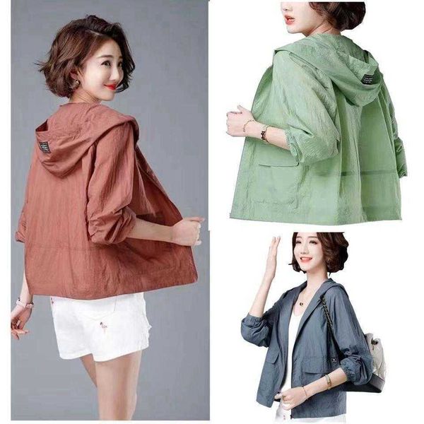 short coat jackets mothers all matching large size long sleeve sunscreen, Black;brown
short coat jackets mothers all matching large size long sleeve sunscreen, Black;brown