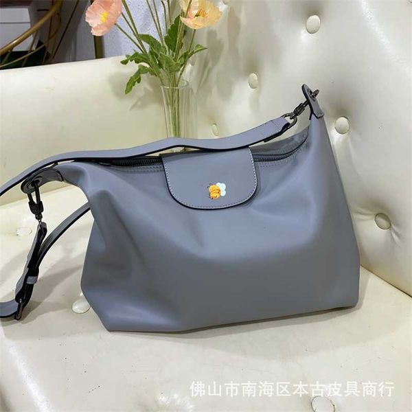 2023 crossbody capacity leather dumplings one large shoulder commuter handbag hobo women underarm bag, Red;black
2023 crossbody capacity leather dumplings one large shoulder commuter handbag hobo women underarm bag, Red;black