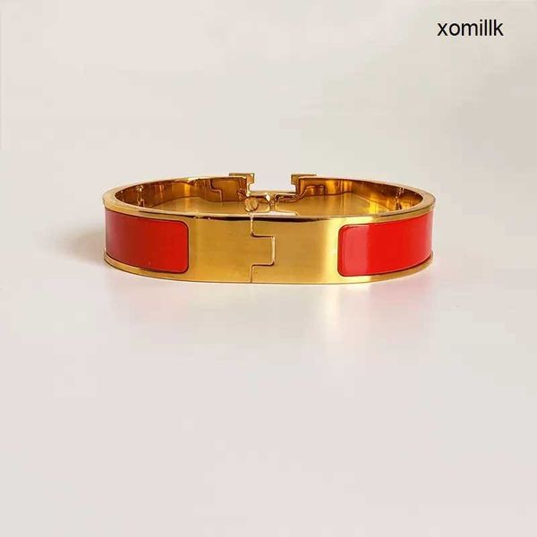 designer h letter bracelet luxury brand enamel bracelets men and women personality fashion bangles everyday accessories party wedding cll vd, Black
designer h letter bracelet luxury brand enamel bracelets men and women personality fashion bangles everyday accessories party wedding cll vd, Black