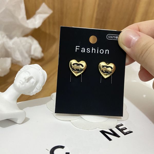 2023 new charm earrings design for womens love heart earrings designer gifts jewelry family stud earring gold jewelry wholesale, Golden
2023 new charm earrings design for womens love heart earrings designer gifts jewelry family stud earring gold jewelry wholesale, Golden