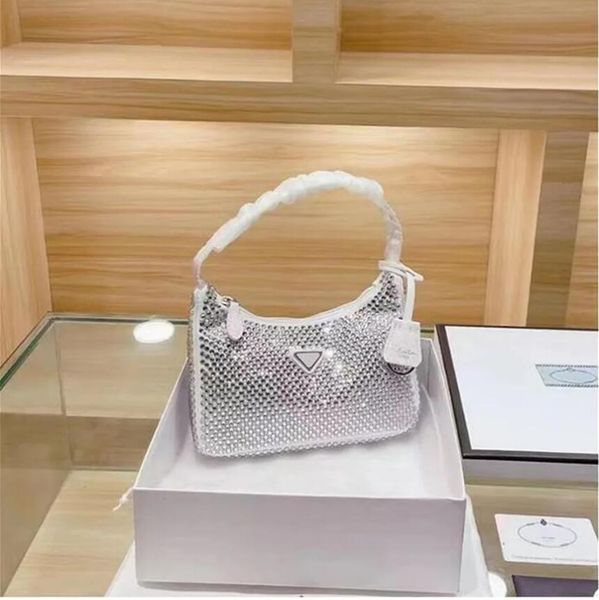 luxury designer crossbody shoulder bags duffle nylon leather bag tote famous handbags messenger lady wallet hobo purse fashion style
luxury designer crossbody shoulder bags duffle nylon leather bag tote famous handbags messenger lady wallet hobo purse fashion style