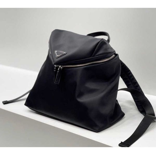 handbag backpack women's new fashion versatile large capacity schoolbag oxford cloth simple backpack
handbag backpack women's new fashion versatile large capacity schoolbag oxford cloth simple backpack