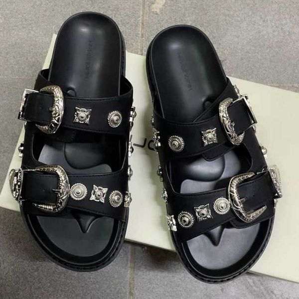 summer women slippers platform punk rock leather mules creative metal fittings casual party shoes female outdoor slides t221212, Black
summer women slippers platform punk rock leather mules creative metal fittings casual party shoes female outdoor slides t221212, Black