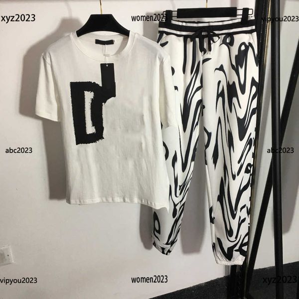 luxury designer tracksuits summer suit women sets size s-l 2pcs letter printed short sleeved t-shirt and elastic waist casual pants, Gray
luxury designer tracksuits summer suit women sets size s-l 2pcs letter printed short sleeved t-shirt and elastic waist casual pants, Gray