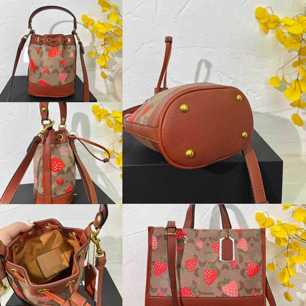 new evening bags drawstring fashion bag handbag totes designer double letter large capacity shopping handbags women's trendy shoulder b
new evening bags drawstring fashion bag handbag totes designer double letter large capacity shopping handbags women's trendy shoulder b