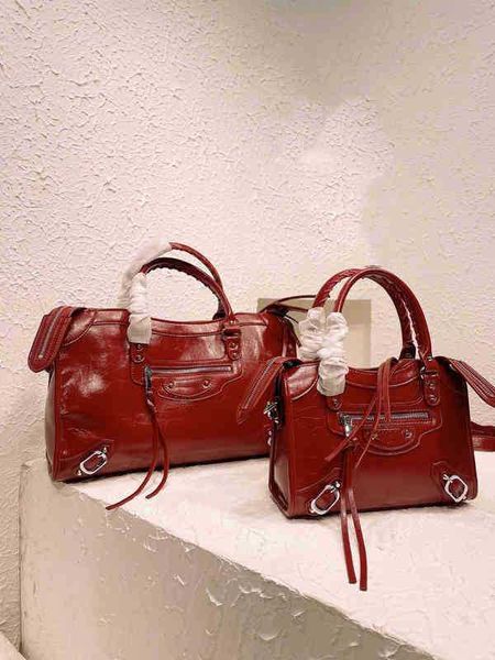 classic city handbag handle tote bag women designer luxury motorcycle shoulder bagss crossbody large capacity metal buckle packs 0503221128
classic city handbag handle tote bag women designer luxury motorcycle shoulder bagss crossbody large capacity metal buckle packs 0503221128