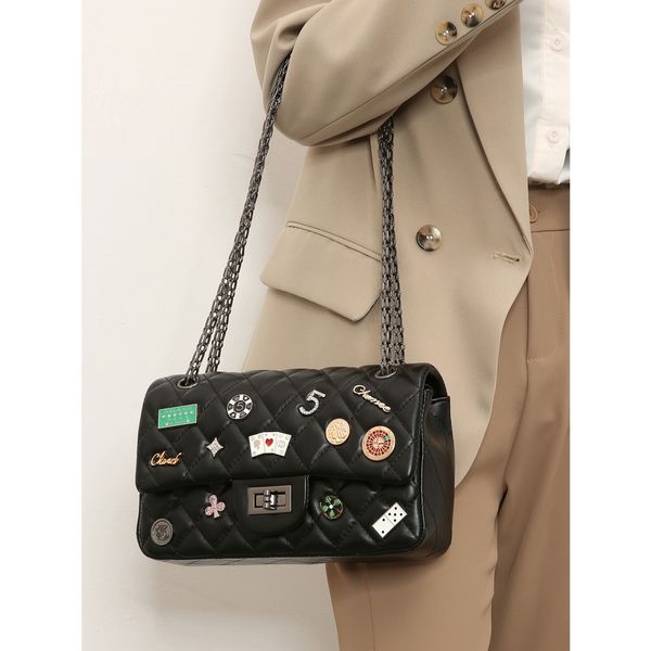 2023 spring new female evening bags small incense wind ringer chain bag fashion personality alphabet badge single shoulder crossbody bag
2023 spring new female evening bags small incense wind ringer chain bag fashion personality alphabet badge single shoulder crossbody bag