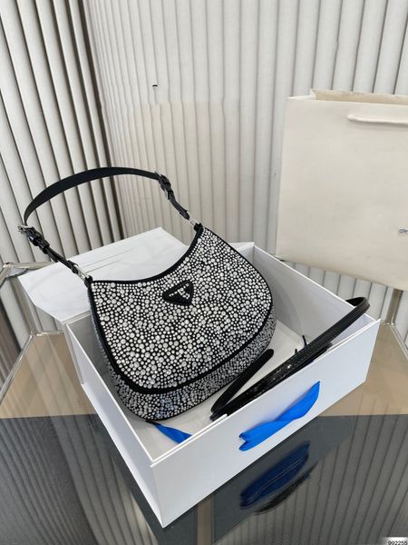 shoulder bags 2023 new european designer design bags sparkling water diamond full diamond bag
shoulder bags 2023 new european designer design bags sparkling water diamond full diamond bag