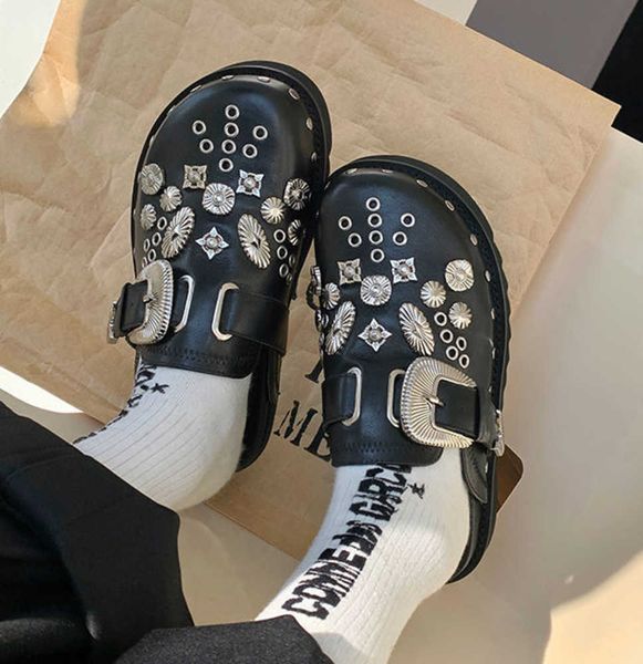 slippers summer women platform rivets punk rock leather mules creative metal fittings casual party shoes female outdoor slides 221017, Black
slippers summer women platform rivets punk rock leather mules creative metal fittings casual party shoes female outdoor slides 221017, Black
