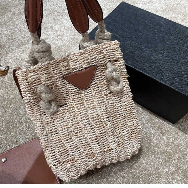 handbag lafite grass woven curved hand portable beach cabe basket bucket shopping bag female, Black;red
handbag lafite grass woven curved hand portable beach cabe basket bucket shopping bag female, Black;red