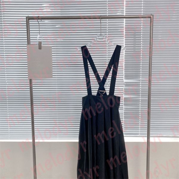 women designer strap dress classic triangle badge pleated skirts summer black sling dresses
women designer strap dress classic triangle badge pleated skirts summer black sling dresses
