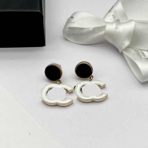 classic c earing letter designer fashion ccity stud earring for lady women party jewelry pearl gold earrings wedding engagement woman gift 6, Golden;silver
classic c earing letter designer fashion ccity stud earring for lady women party jewelry pearl gold earrings wedding engagement woman gift 6, Golden;silver