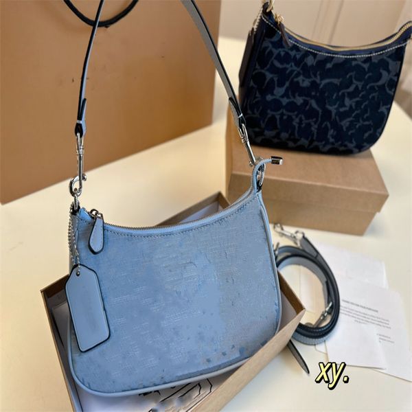 handbags new light luxury women's bag designer bag tote women's bag crescent armpit bag portable half moon croissant one shoulder
handbags new light luxury women's bag designer bag tote women's bag crescent armpit bag portable half moon croissant one shoulder