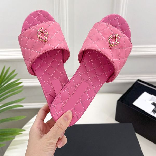 sheepskin womens slip on slippers designer with chain low heels sandals quilted texture hardware matelasse slides ladies flip flops girls be, Black
sheepskin womens slip on slippers designer with chain low heels sandals quilted texture hardware matelasse slides ladies flip flops girls be, Black