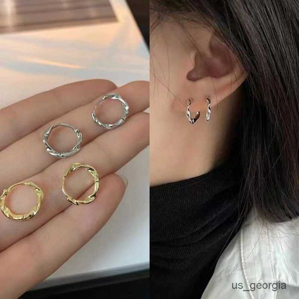 stud 2023 new trendy hip-hop girl minimalism heart earrings geometric metal earrings fashion female heart-shaped earrings, Golden;silver
stud 2023 new trendy hip-hop girl minimalism heart earrings geometric metal earrings fashion female heart-shaped earrings, Golden;silver