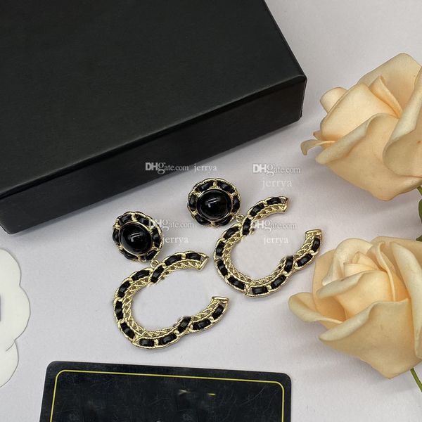 classic c earing designer for lady women fashion ccity stud earring party jewelry woman wedding engagement gold earrings high-quality gift 7, Golden;silver
classic c earing designer for lady women fashion ccity stud earring party jewelry woman wedding engagement gold earrings high-quality gift 7, Golden;silver