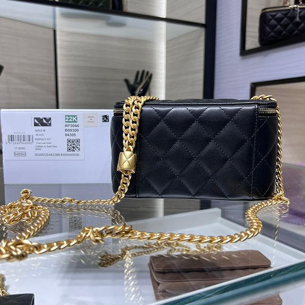 designer cosmetic bag luxurys handbag 11cm genuine leather shoulder high imitation crossbody bag with box zc178
designer cosmetic bag luxurys handbag 11cm genuine leather shoulder high imitation crossbody bag with box zc178