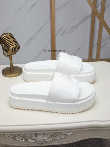 mule waterfront men women slide sandals designer shoes 20232023ity luxury slide summer fashion wide flat slippery thick sandals slipper gg1a, Black
mule waterfront men women slide sandals designer shoes 20232023ity luxury slide summer fashion wide flat slippery thick sandals slipper gg1a, Black