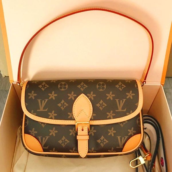 fashion women shoulder bag postman bag women satchel shoulder clutch cross body luxury genuine leather hobo chain handbag presbyopic drawstr
fashion women shoulder bag postman bag women satchel shoulder clutch cross body luxury genuine leather hobo chain handbag presbyopic drawstr