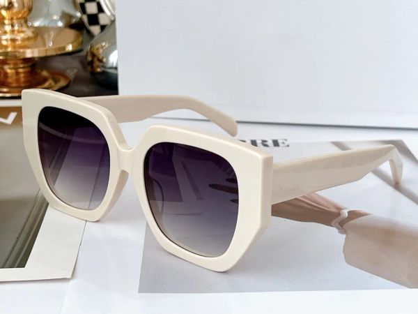 sunglasses for female lady cl40239f 23ss season rectangular frame plate material womens famous brand glasses 40239 with original box, White;black
sunglasses for female lady cl40239f 23ss season rectangular frame plate material womens famous brand glasses 40239 with original box, White;black