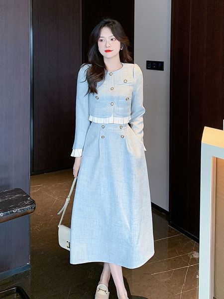 two piece dress est fashion temperament two piece set women's autumn wintersingle-breasted high waist long skirt suit 230503, White
two piece dress est fashion temperament two piece set women's autumn wintersingle-breasted high waist long skirt suit 230503, White