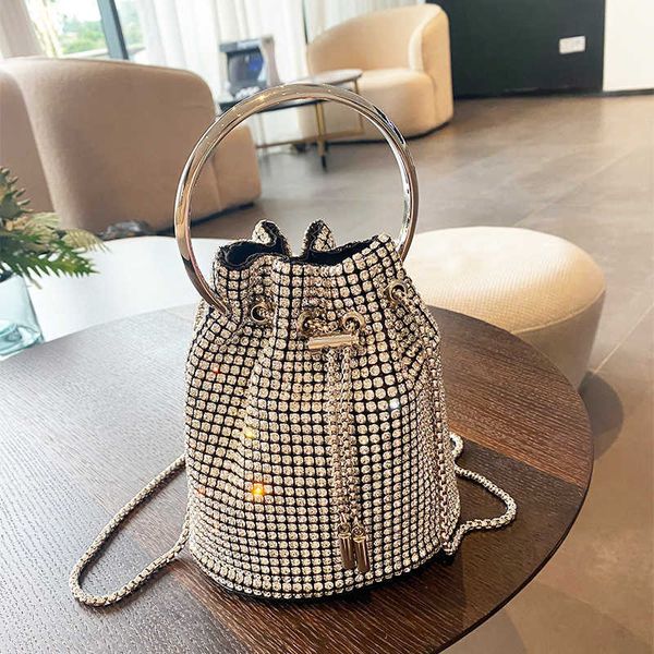 evening bags luxury designer handbag vintage metal handmade rhinestone bucket crystal shiny rhinestones diamond clutch 230427
evening bags luxury designer handbag vintage metal handmade rhinestone bucket crystal shiny rhinestones diamond clutch 230427