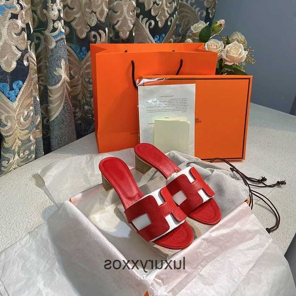 h slippers same orans oasis high beach style 2023 shoe women slide designer sandal summer fashion wear leather thick heel 2u26
h slippers same orans oasis high beach style 2023 shoe women slide designer sandal summer fashion wear leather thick heel 2u26