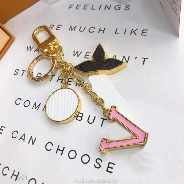 luxury designer keychain fashion classic key buckle letter design handmade gold keychains mens womens bag pendant high quality, Silver
luxury designer keychain fashion classic key buckle letter design handmade gold keychains mens womens bag pendant high quality, Silver