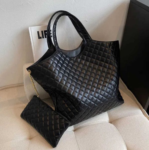 2023 icare maxi shopping bag larges designer bags quilted tote attaches women handbag fashion black lambskin totes shoulders purse
2023 icare maxi shopping bag larges designer bags quilted tote attaches women handbag fashion black lambskin totes shoulders purse