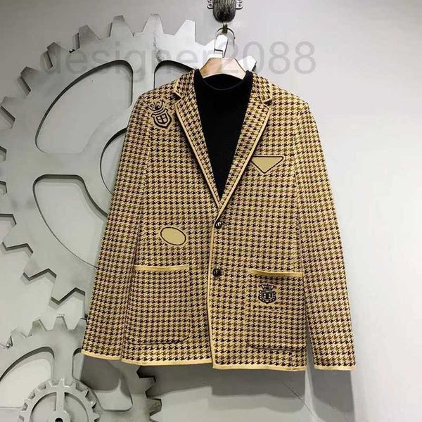 men's jackets designer budge wool casual business thin knitted short jacket single-breasted m-3xl neuy, Black;brown
men's jackets designer budge wool casual business thin knitted short jacket single-breasted m-3xl neuy, Black;brown