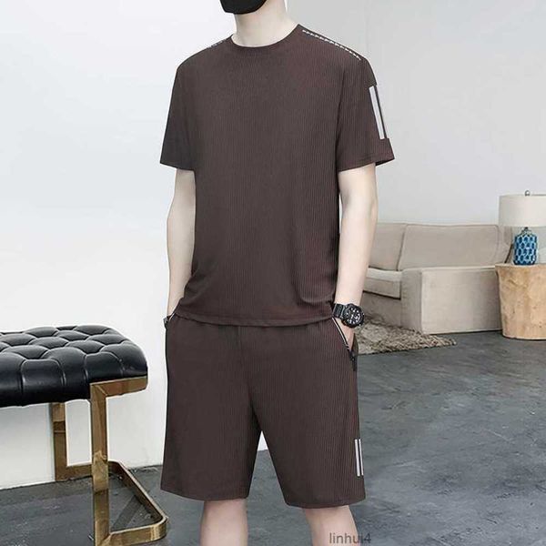men's hoodies & sweatshirts summer new short sleeved t-shirt with pants, sports casual ice silk two-piece set, fashionable and versatil, Black
men's hoodies & sweatshirts summer new short sleeved t-shirt with pants, sports casual ice silk two-piece set, fashionable and versatil, Black