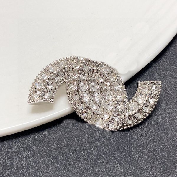 designer brooch ccity pins various new internet celebrity for lady women c brooches fashion pin pearl crystal woman accessories for dinner p, Gray
designer brooch ccity pins various new internet celebrity for lady women c brooches fashion pin pearl crystal woman accessories for dinner p, Gray
