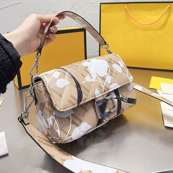 crossbody bag women baguette shoulder bags detachable handle strap silver hardware flap bread handbags purse fashion letters
crossbody bag women baguette shoulder bags detachable handle strap silver hardware flap bread handbags purse fashion letters