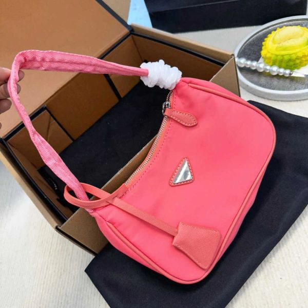 designer handbag underarm nylon bag cross body women's shoulder bag cross underarm, Black;red
designer handbag underarm nylon bag cross body women's shoulder bag cross underarm, Black;red