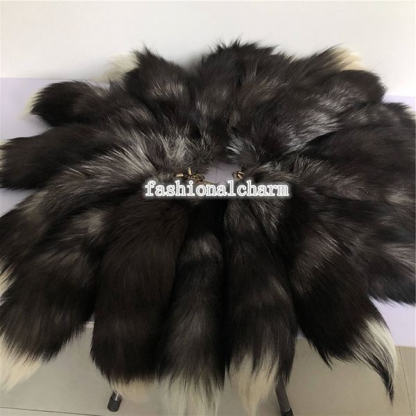 10pcs/lot -real genuine natural silver fox fur tail keychians cosplay toy keyring bag charm car phone tassels pendant
10pcs/lot -real genuine natural silver fox fur tail keychians cosplay toy keyring bag charm car phone tassels pendant
